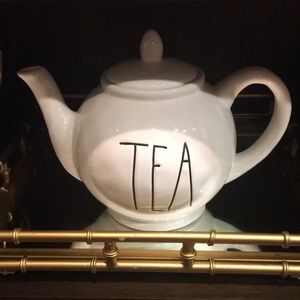Rae Dunn teapot